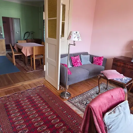 شقة Gemuetliche In Wansdorf Im Denkmalgeschuetzten Haus *